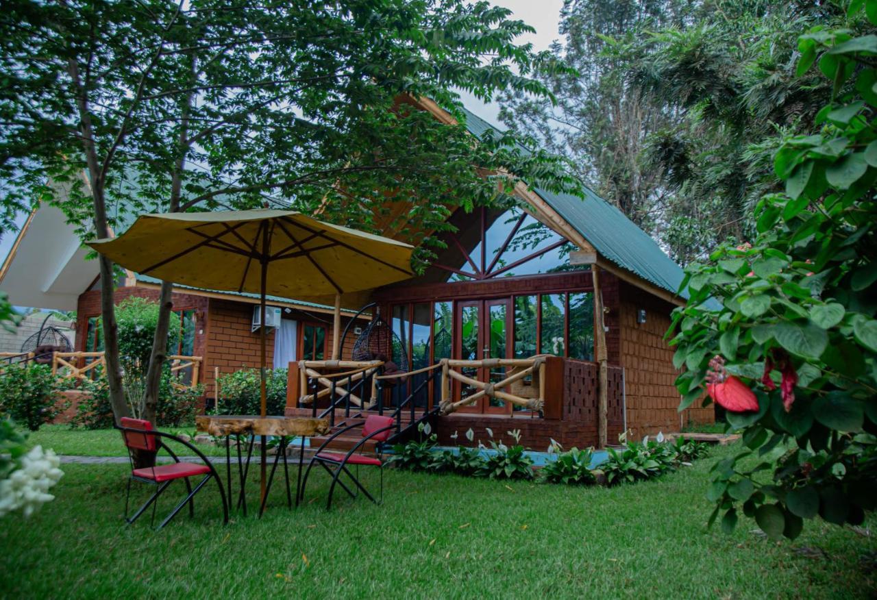 Shose Farmhouse Chalets & Campsite Moshi Exterior photo