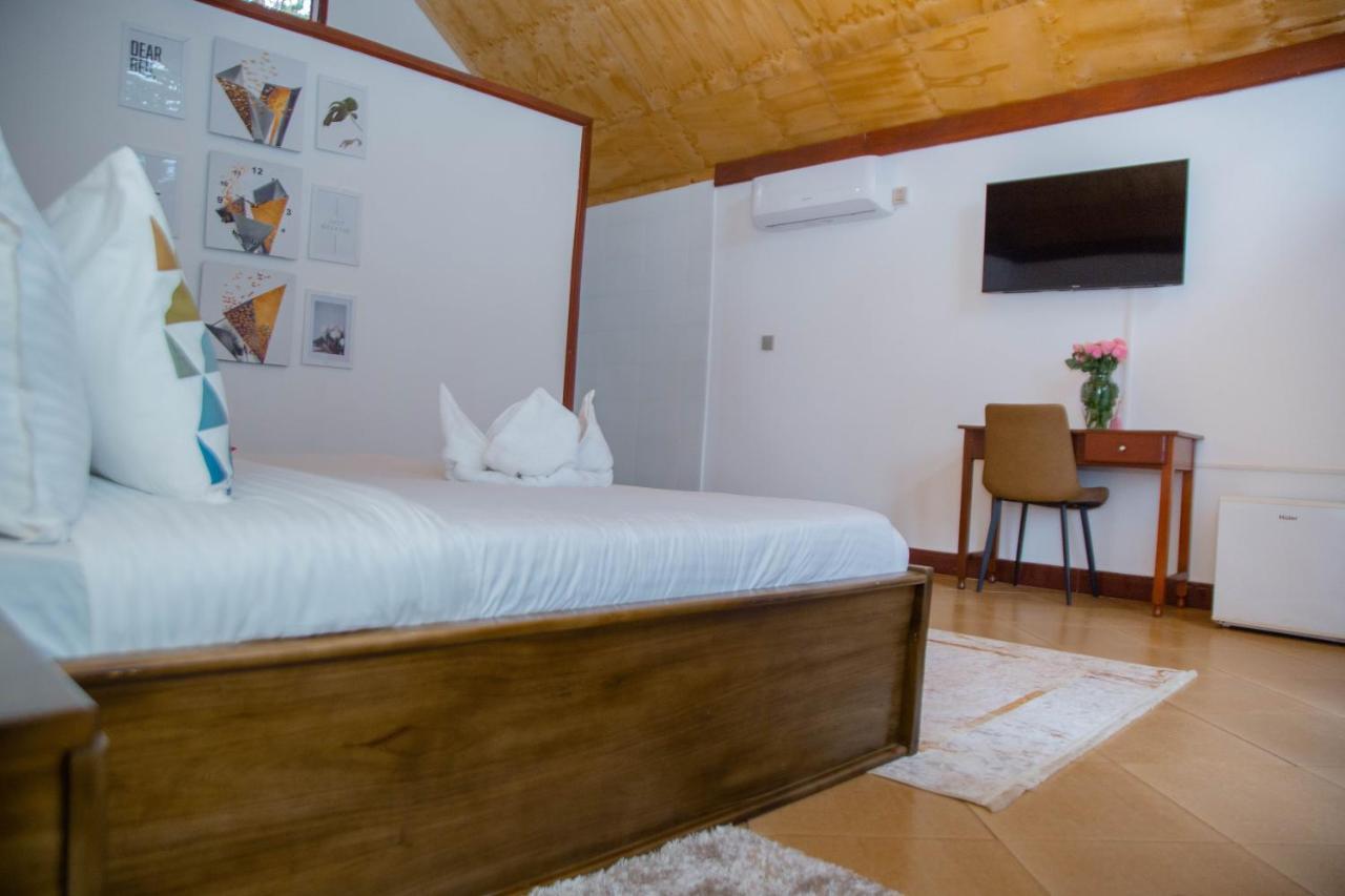 Shose Farmhouse Chalets & Campsite Moshi Exterior photo