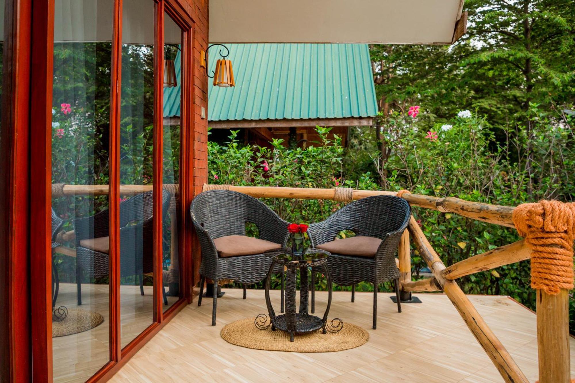 Shose Farmhouse Chalets & Campsite Moshi Exterior photo
